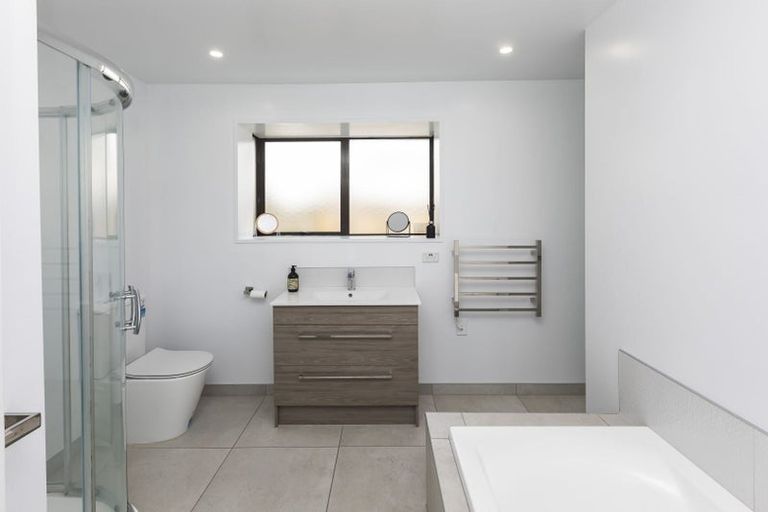 Photo of property in 1/537 Cranford Street, Redwood, Christchurch, 8051