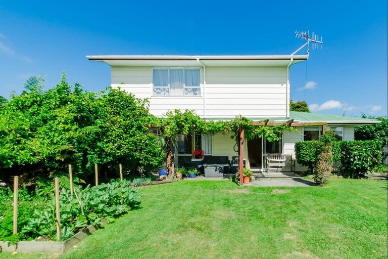 Photo of property in 97 Rimu Road, Raumati Beach, Paraparaumu, 5032