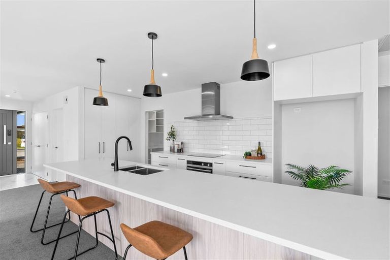 Photo of property in 5 Matamoe Drive, Halswell, Christchurch, 8025