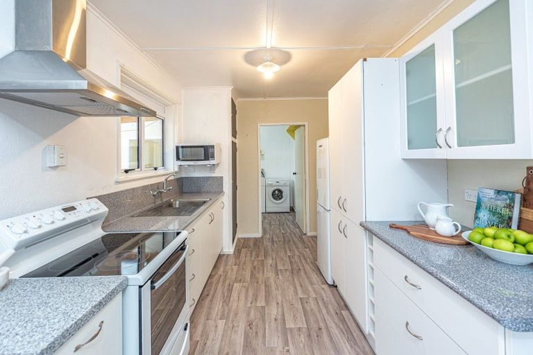 Photo of property in 43 Harper Street, Gonville, Whanganui, 4501