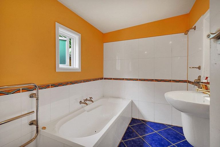 Photo of property in 1/59 Beach Road, Tahunanui, Nelson, 7011