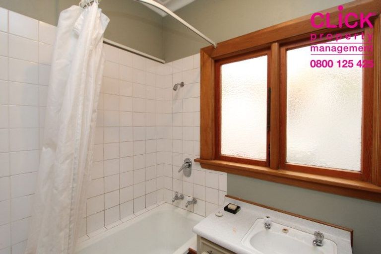 Photo of property in 35 Sutherland Street, Dunedin Central, Dunedin, 9016