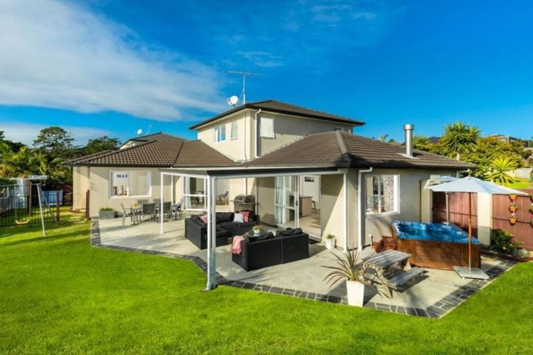 Photo of property in 45 Aberley Road, Schnapper Rock, Auckland, 0632