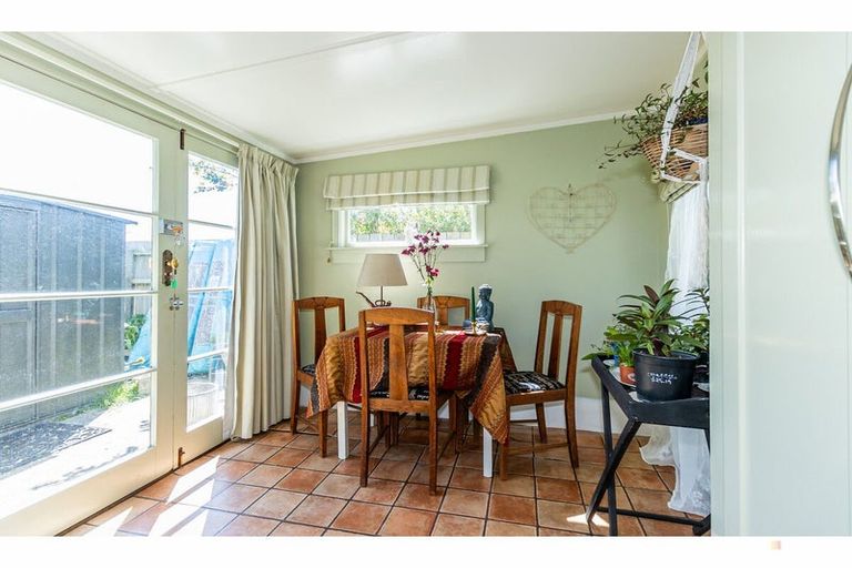 Photo of property in 4 Exeter Street, Waimate, 7924