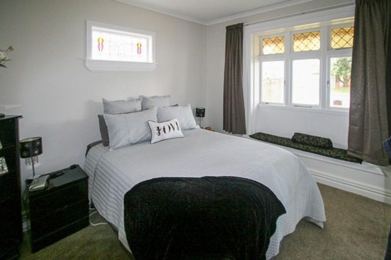 Photo of property in 2 Bracken Street, Petone, Lower Hutt, 5012