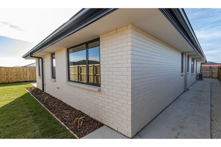 Photo of property in 22 Nathaniel Archer Street, Woodend, 7610