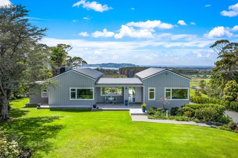 Photo of property in 201 Takatu Road, Tawharanui Peninsula, Warkworth, 0986