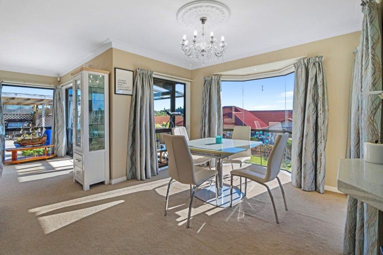 Photo of property in 60 Oteki Park Drive, Welcome Bay, Tauranga, 3112