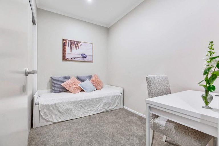 Photo of property in 54 Rangihina Road, Hobsonville, Auckland, 0616