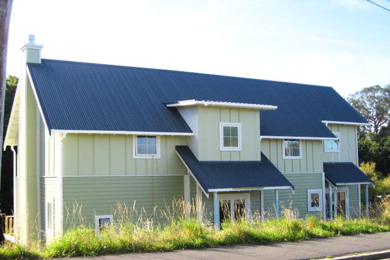 Photo of property in 298 Helensburgh Road, Helensburgh, Dunedin, 9010