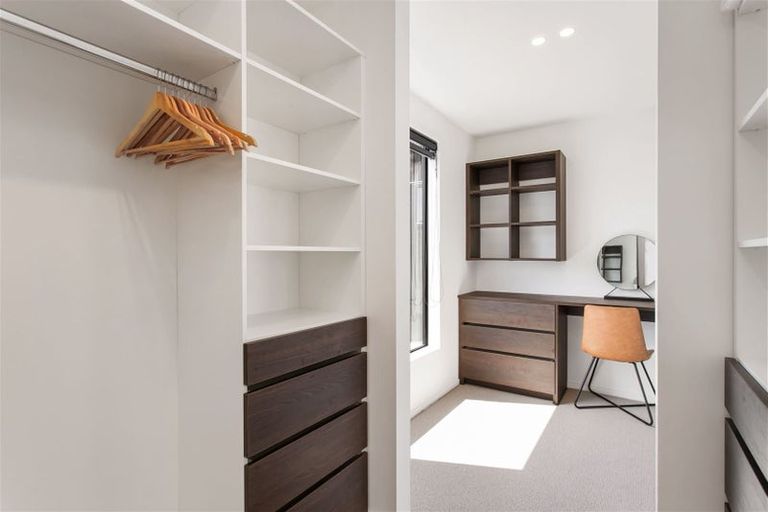 Photo of property in 2/39 Webb Street, St Albans, Christchurch, 8014