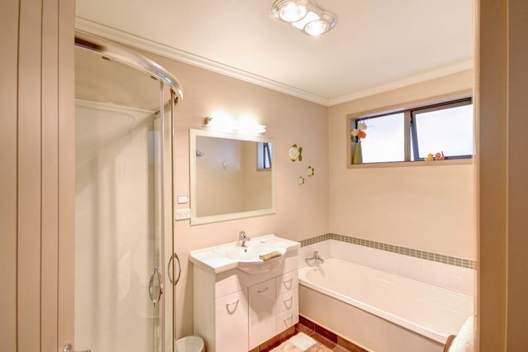 Photo of property in 13 Elderlee Street, Milton, 9220