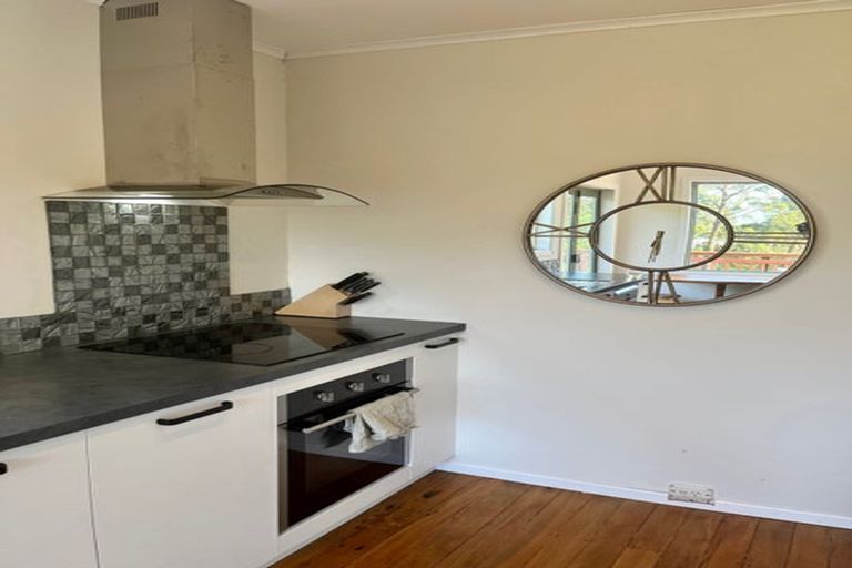 Photo of property in 15 Wiremu Place, Blagdon, New Plymouth, 4310