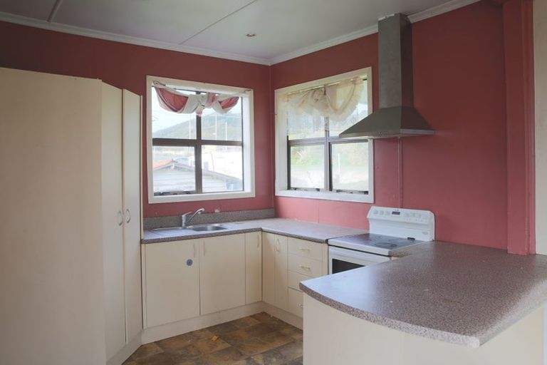 Photo of property in 11 Theodore Street, Bluff, 9814