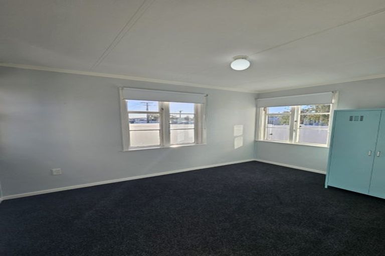 Photo of property in 2a Rewa Street, New Lynn, Auckland, 0600