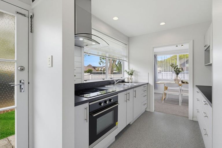 Photo of property in 52 Claridges Road, Casebrook, Christchurch, 8051
