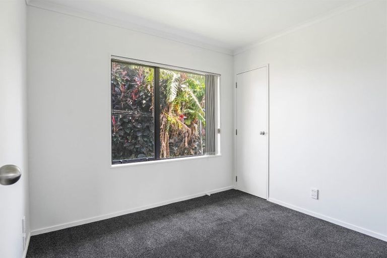 Photo of property in 329 Mahia Road, Weymouth, Auckland, 2103