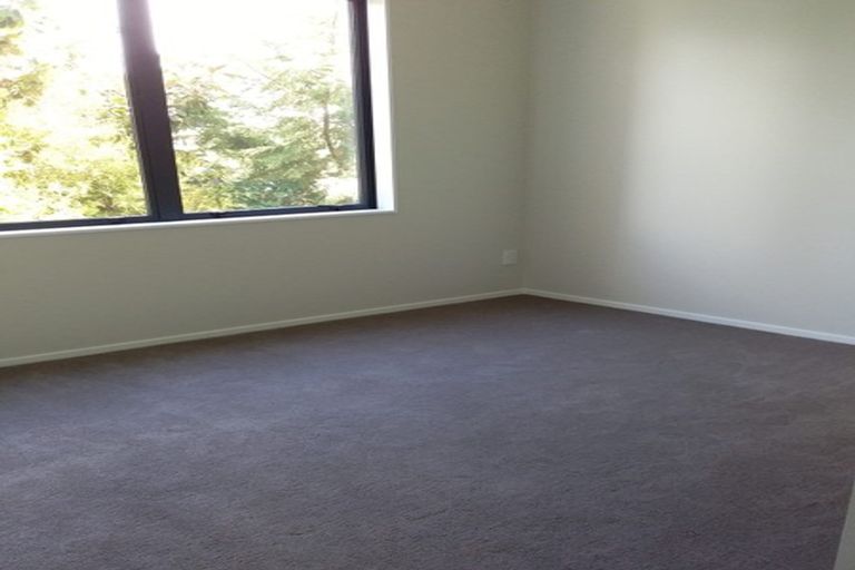 Photo of property in 2/69 Lake Road, Devonport, Auckland, 0624