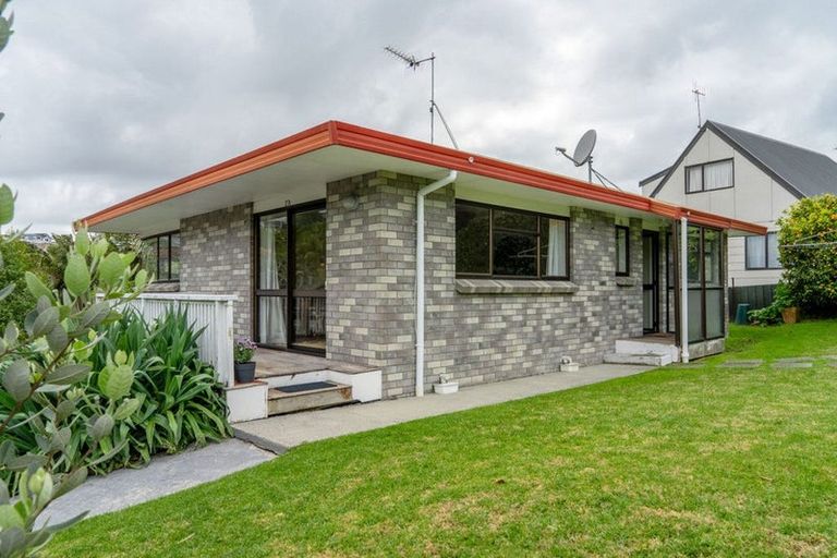 Photo of property in 27c Omokoroa Road, Omokoroa, 3114