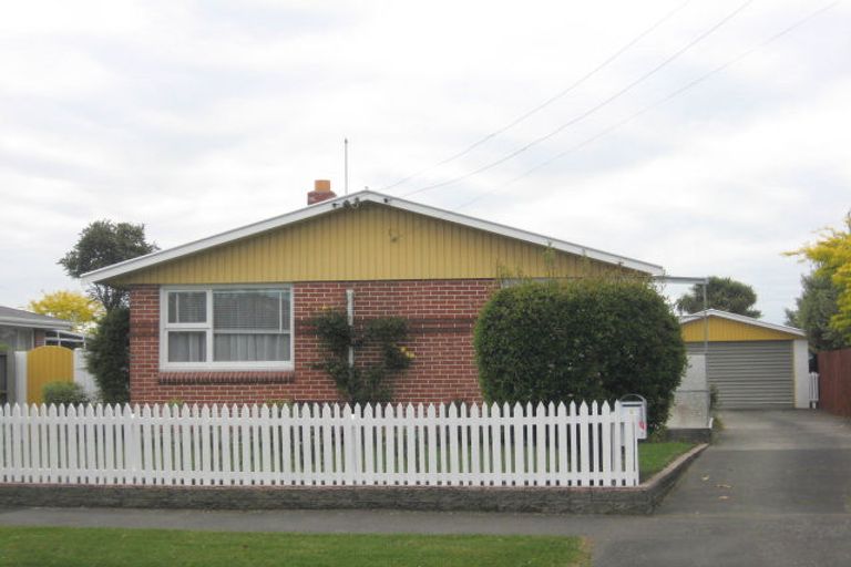 Photo of property in 3 Colesbury Street, Bishopdale, Christchurch, 8053