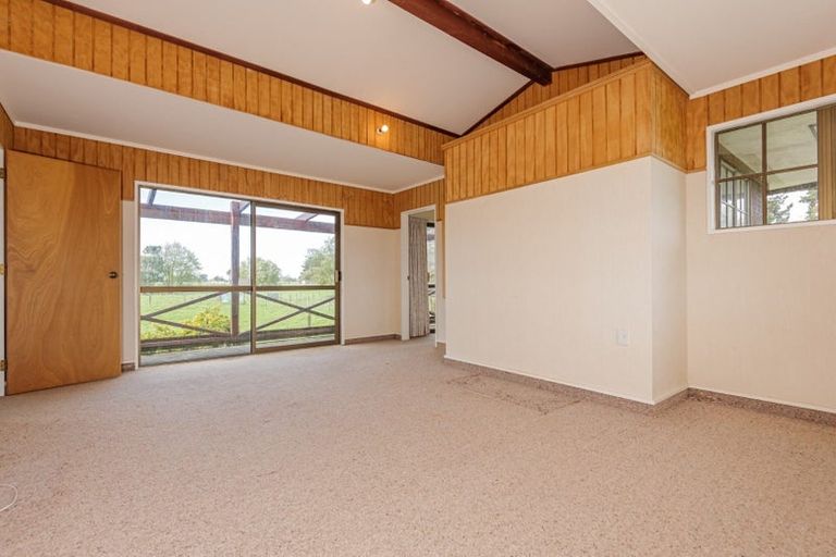 Photo of property in 83 Oroua Road, Kairanga, Palmerston North, 4475
