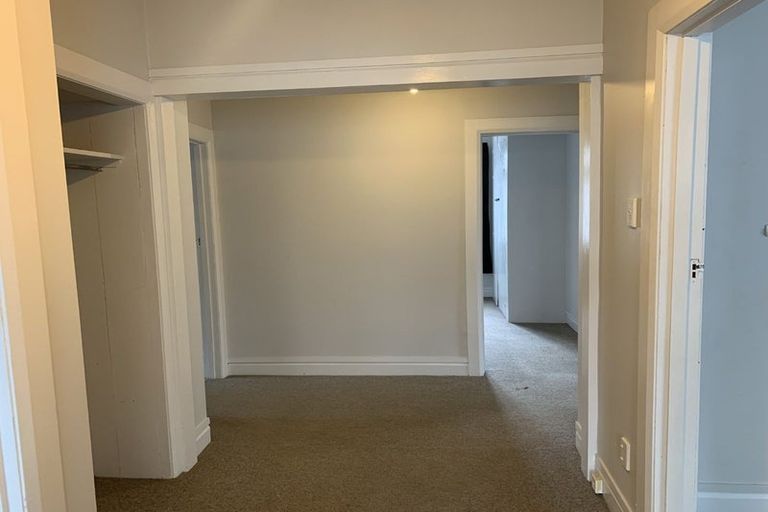 Photo of property in 35 Knowles Street, Terrace End, Palmerston North, 4410