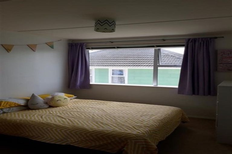 Photo of property in 76 Kotuku Street, Elsdon, Porirua, 5022