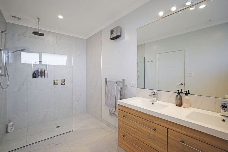 Photo of property in 2 Kelburn Place, Tinwald, Ashburton, 7700