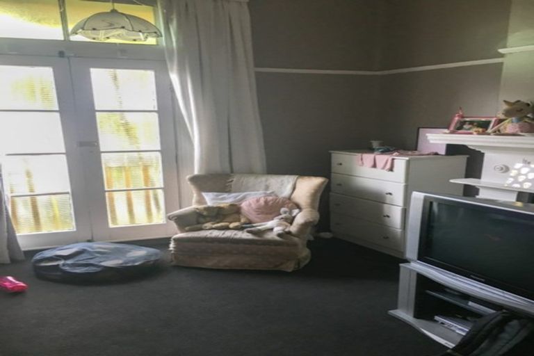 Photo of property in 52 South Road, The Glen, Dunedin, 9011