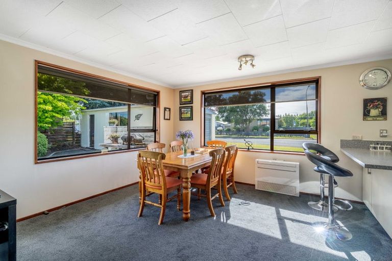 Photo of property in 8 Merlin Place, Gore, 9710