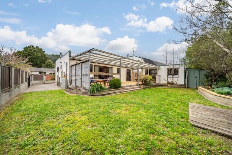 Photo of property in 10 Mchattie Lane, Clouston Park, Upper Hutt, 5018