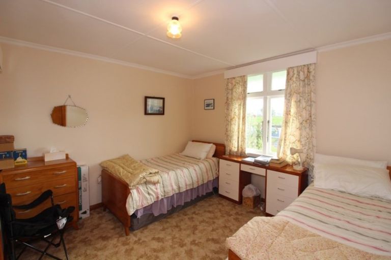 Photo of property in 14 Onslow Street East, Ohingaiti, Hunterville, 4785