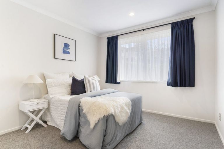 Photo of property in 5 Tee Point, Red Beach, 0932