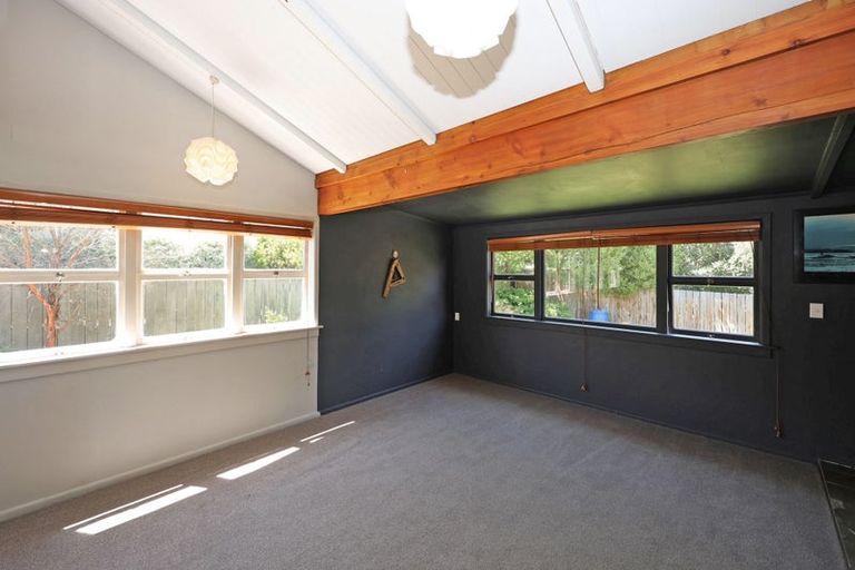 Photo of property in 14 Glendale Crescent, Holmes Hill, Oamaru, 9401