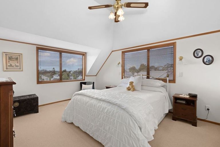 Photo of property in 10/16 Mahara Avenue, Birkenhead, Auckland, 0626