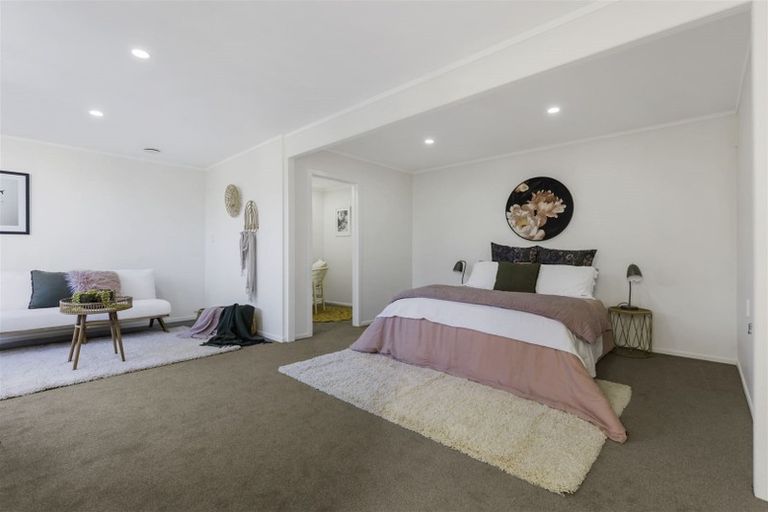 Photo of property in 73 Saffron Street, Birkdale, Auckland, 0626