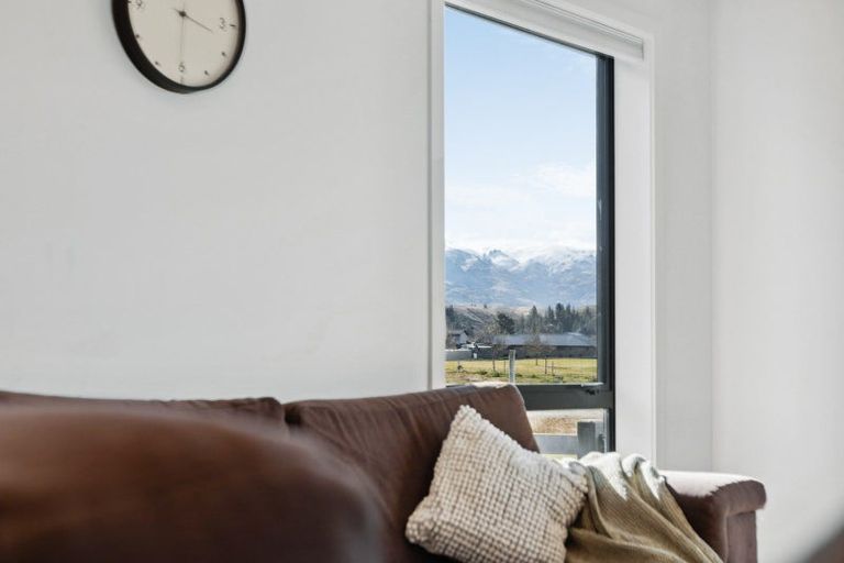 Photo of property in 11a Quigley Crescent, Cromwell, 9310