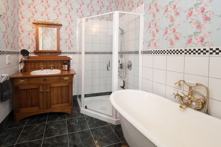 Photo of property in 1 Park Lane, Ashburton, 7700