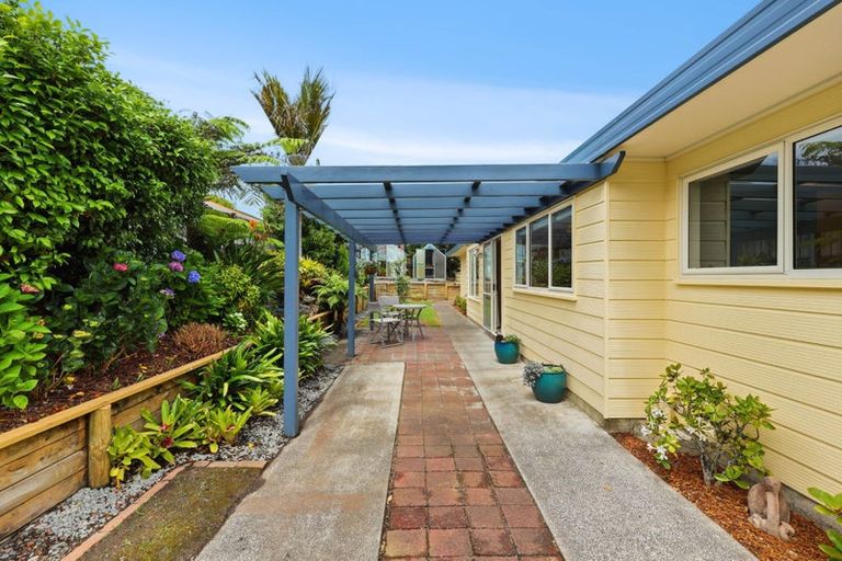 Photo of property in 22 Harvest Drive, Henderson, Auckland, 0612