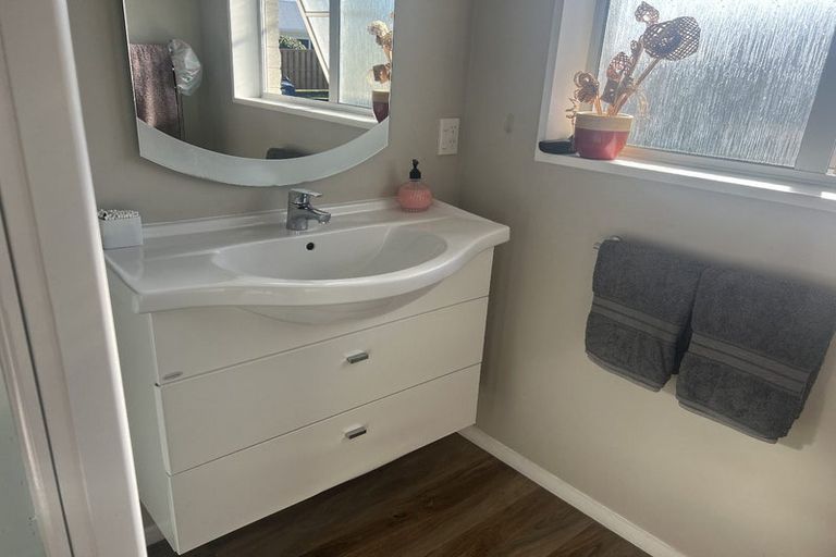 Photo of property in 59 Callender Terrace, Paraparaumu Beach, Paraparaumu, 5032