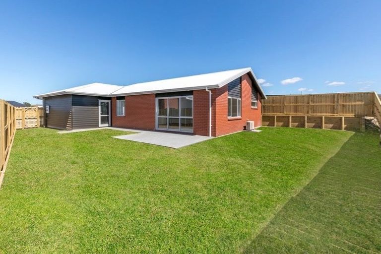 Photo of property in 9 Whanau Avenue, Baverstock, Hamilton, 3200