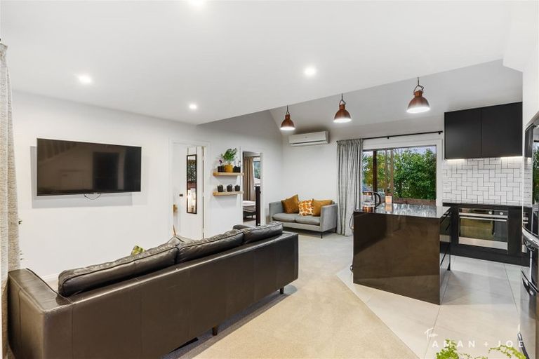 Photo of property in 1/234 Henderson Valley Road, Henderson, Auckland, 0612