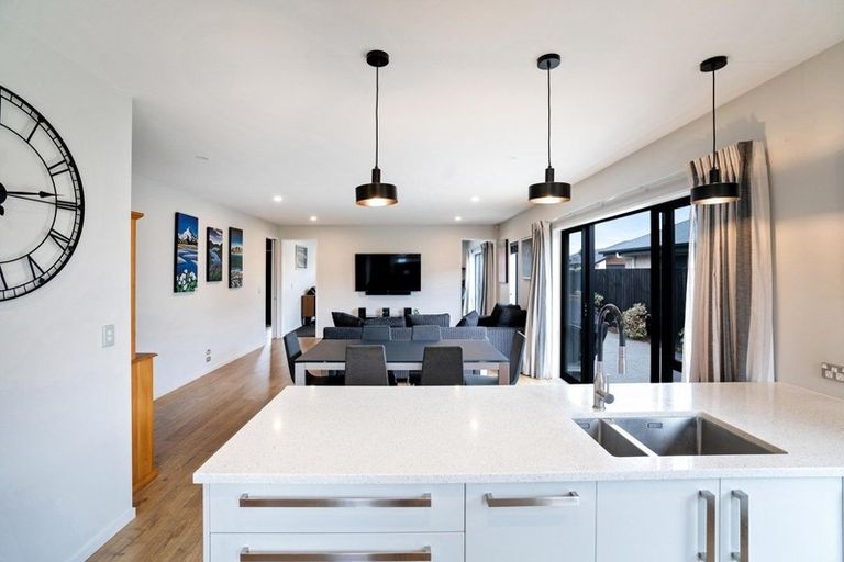 Photo of property in 40 Meyer Crescent, Halswell, Christchurch, 8025