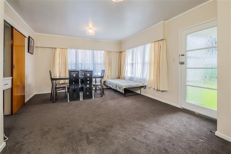 Photo of property in 1/42 Wallace Road, Papatoetoe, Auckland, 2025