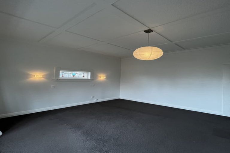 Photo of property in 11 Norwood Road, Bayswater, Auckland, 0622