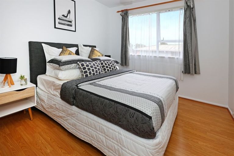 Photo of property in 10a Harding Avenue, Te Atatu South, Auckland, 0610