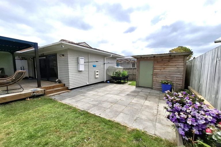 Photo of property in 38 Brougham Place, West Harbour, Auckland, 0618