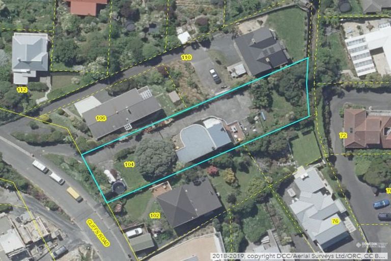 Photo of property in 104 Cliffs Road, Saint Clair, Dunedin, 9012