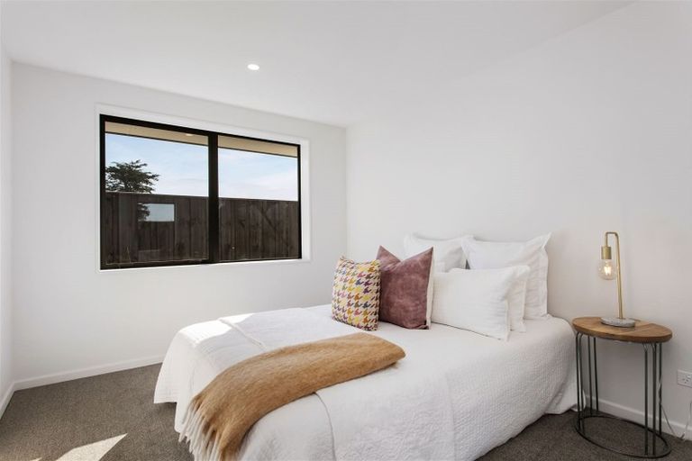 Photo of property in 92 Leistrella Road, Hoon Hay, Christchurch, 8025