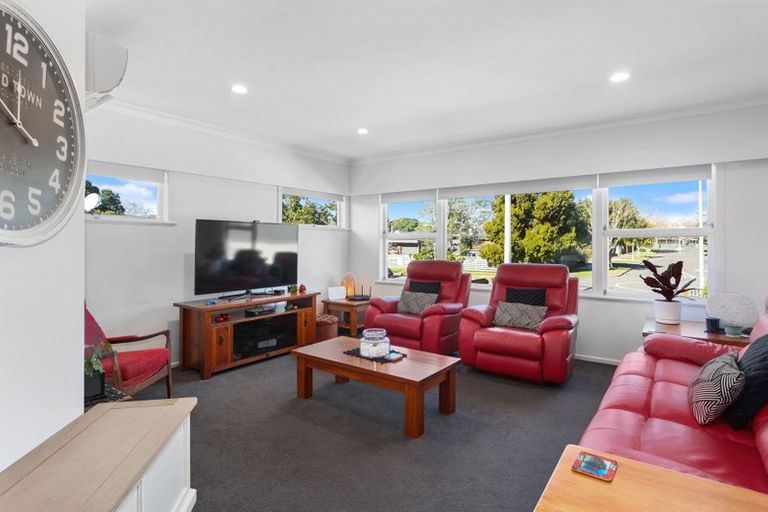 Photo of property in 16 Henderson Street, Whakatane, 3120